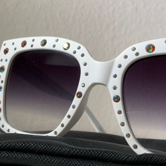 Quay Australia White Icy Studded Sunglasses - Picture 6 of 6